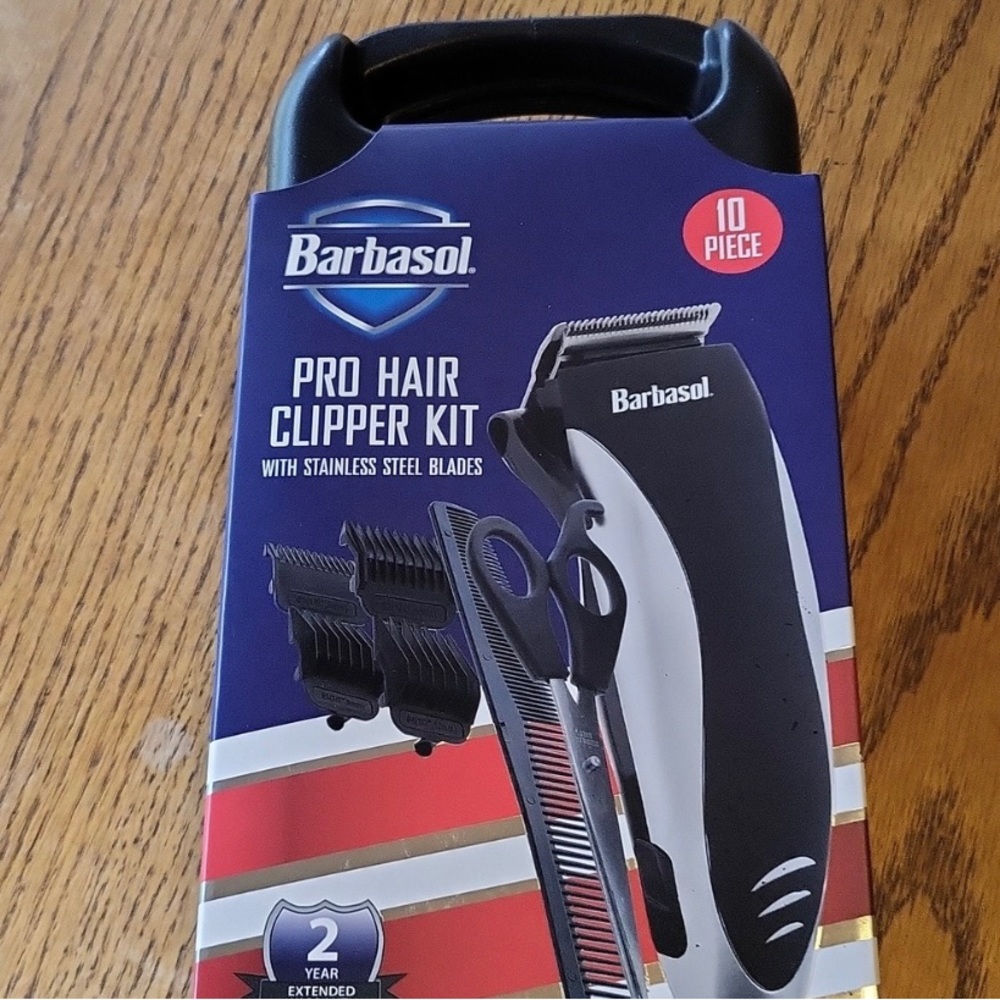 Barbasol. PRO HAIR
CLIPPER KIT
WITH STAINLESS STEEL BLADES